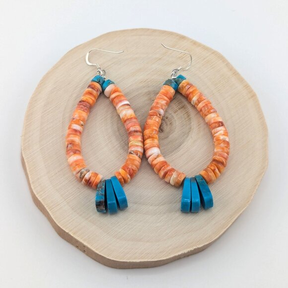 Native American Spiny Oyster Loop Dangle Earrings‎ Santo Domingo Kewa Pueblo ** - Picture 9 of 12